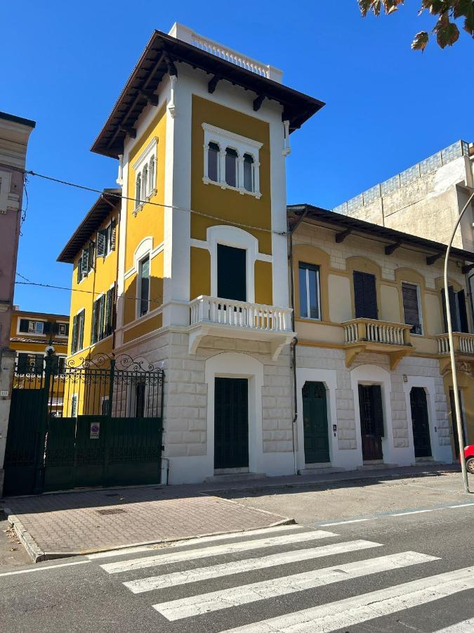 Villa Giulia Bnb Виареджо Екстериор снимка